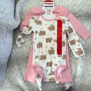 Huggies organic cotton baby wear 4 pcs layette 9M girl